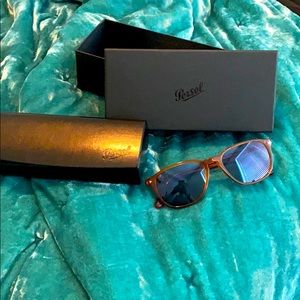 Persol Sunglasses (unisex)-light tortoise shell